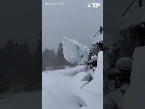 Massive slab of snow sawed off from NorCal home